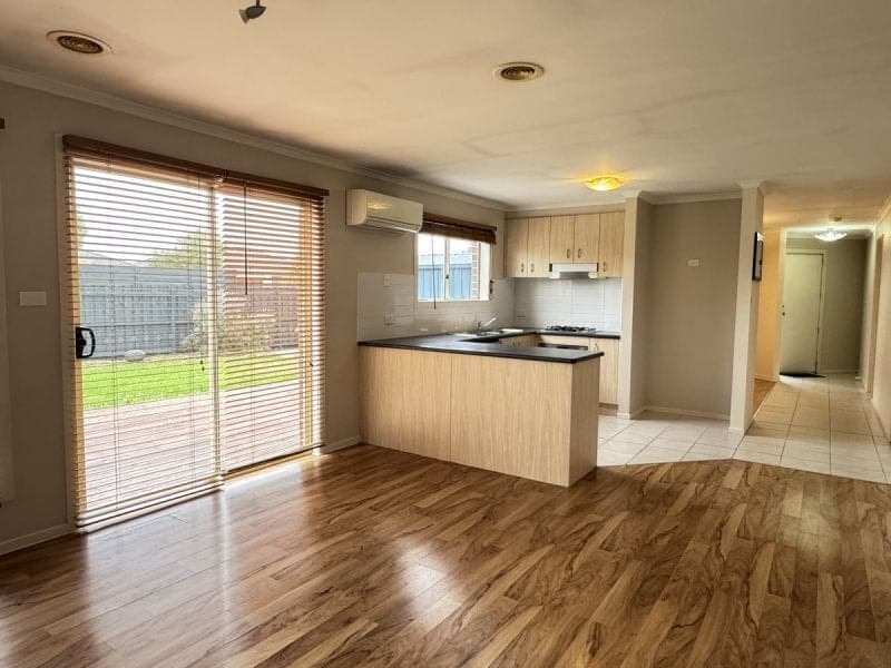 2 Karwarren Way, Cranbourne West, Cranbourne West - Thumbnail 4