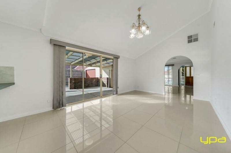 15 Mahogany Close, Hampton Park, Hampton Park - Thumbnail 4