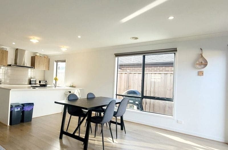 18 Flanker Way, Clyde, Clyde - Thumbnail 4