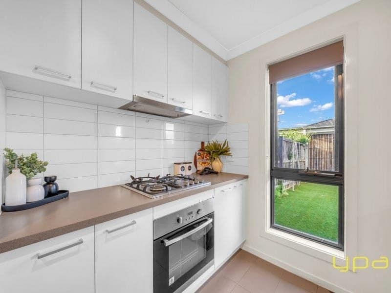 76 Green Gully Road, CLYDE, Clyde - Thumbnail 4
