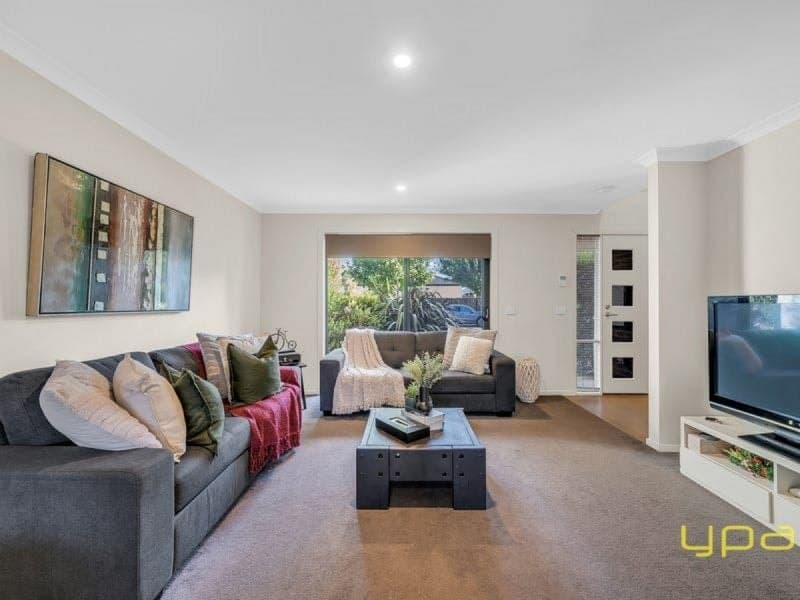 76 Green Gully Road, CLYDE, Clyde - Thumbnail 8