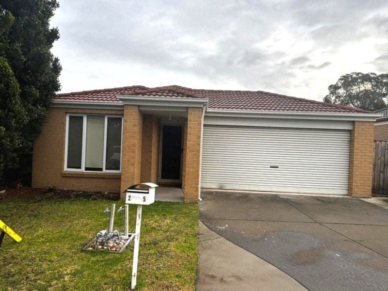 25 Bushranger Boulevard Cranbourne East VIC, Cranbourne East - Image 1