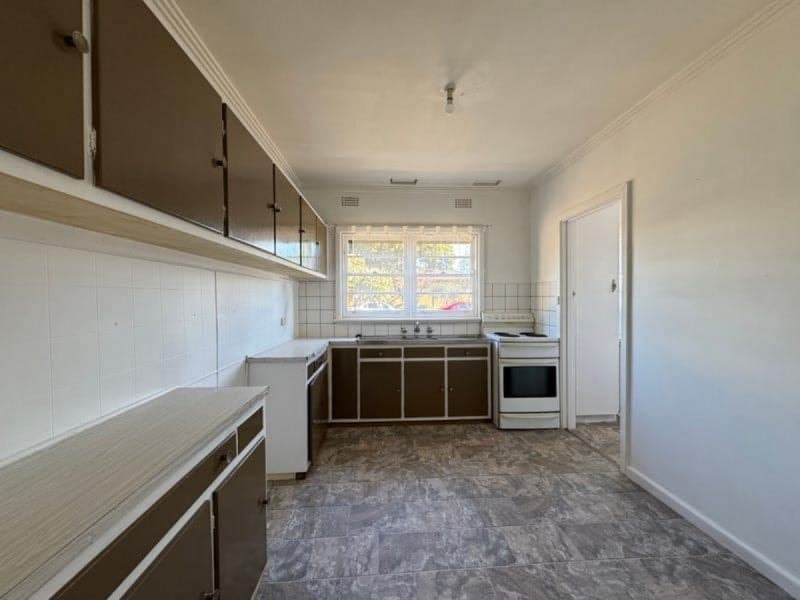 14 Mundaring Drive, Cranbourne, Cranbourne - Thumbnail 3