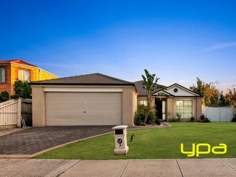 3 Cato Parkway, LYNBROOK, Lynbrook - Image 1