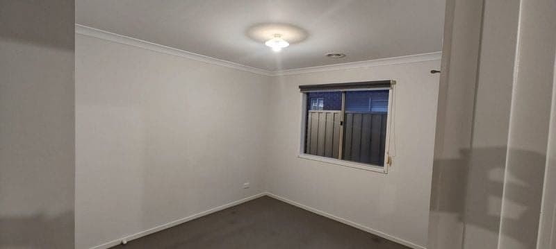 3 Tipperary Way Cranbourne East VIC, Cranbourne East - Thumbnail 3