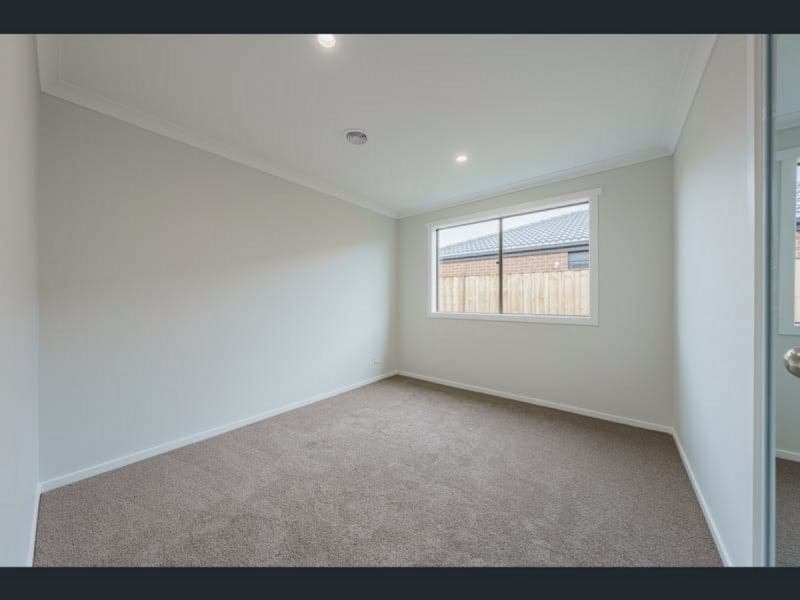 41 Elwood Avenue Pakenham VIC, Pakenham - Thumbnail 5