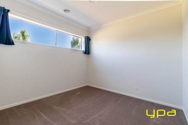 37 Bradman Drive, Cranbourne West, Cranbourne West - Thumbnail 6