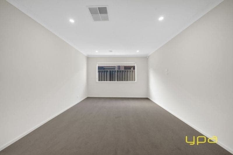 26 Athenaeum Avenue Clyde North VIC, Clyde North - Thumbnail 8