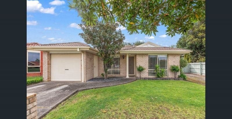 13 Cambridge Close Cranbourne East VIC, Cranbourne East - Image 1