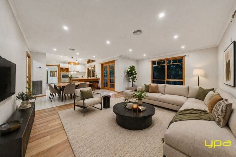 18 Breamlea Way, Cranbourne West, Cranbourne West - Thumbnail 4