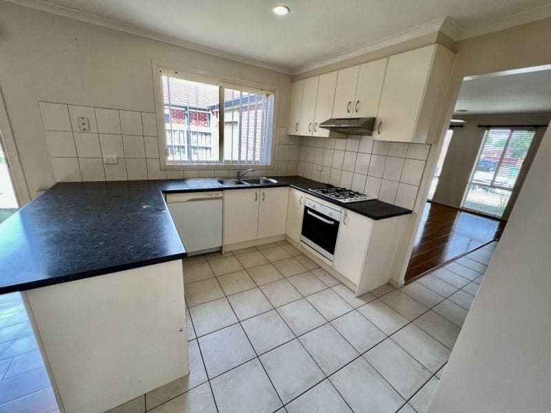 28 Geebung Road Cranbourne West VIC, Cranbourne West - Thumbnail 5