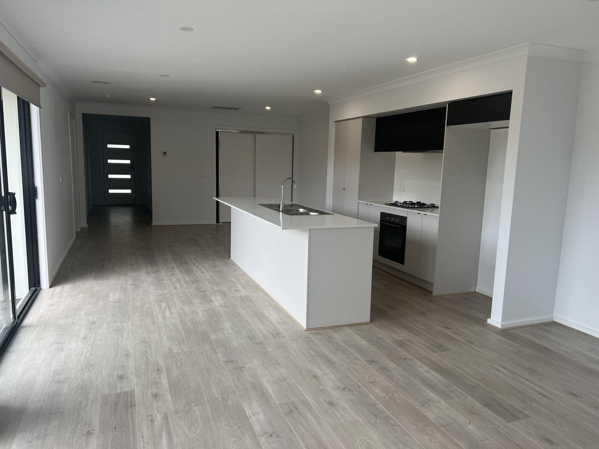 1 Redmill Terrace Cranbourne East VIC, Cranbourne East - Thumbnail 3