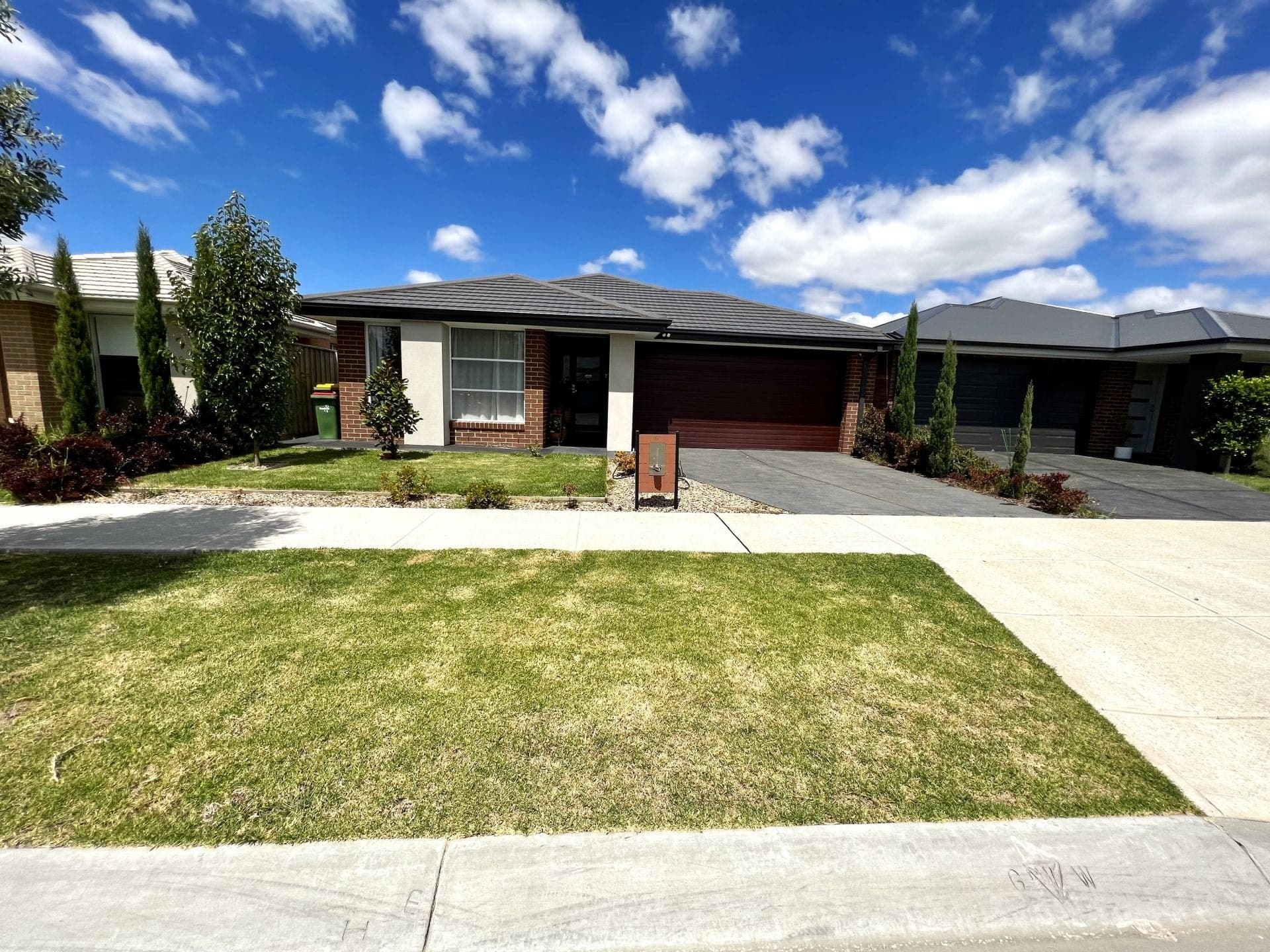 19 Leeson Street Officer South VIC, Officer South - Image 1