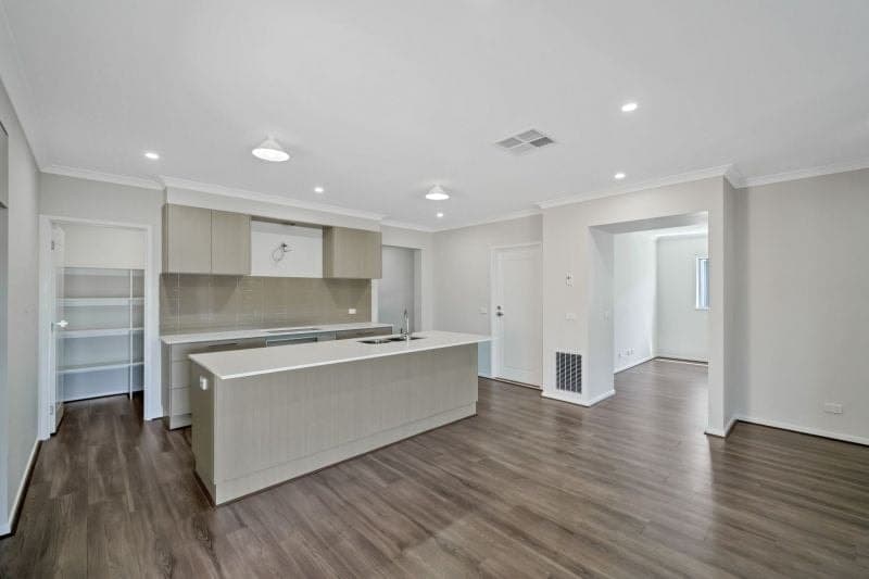 14 Aravalli Crescent, Clyde North, Clyde North - Thumbnail 3