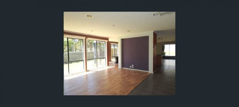 11 Glenshee Drive, Lynbrook, Lynbrook - Thumbnail 3