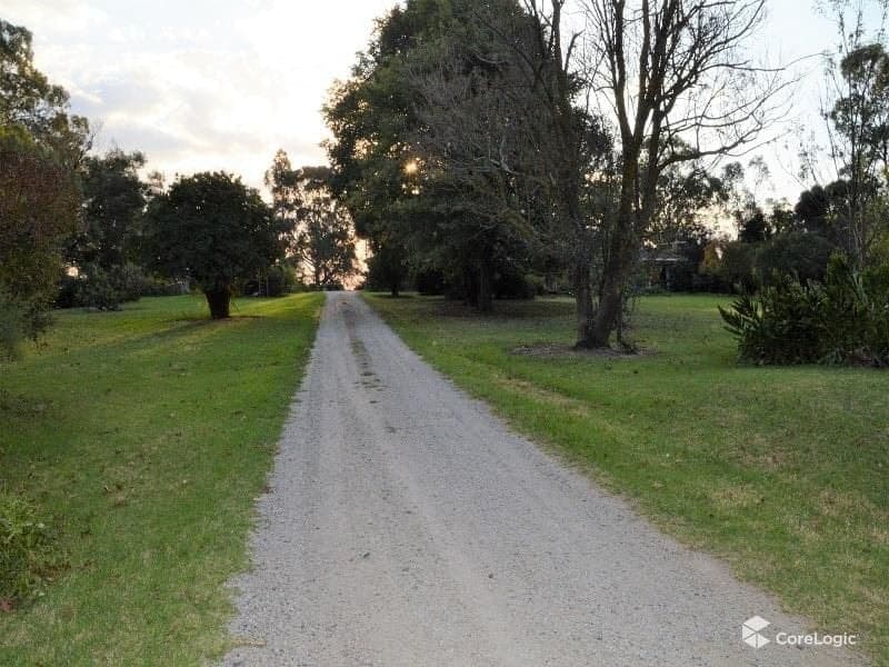 49 Ryan Road, Pakenham, Pakenham - Thumbnail 2