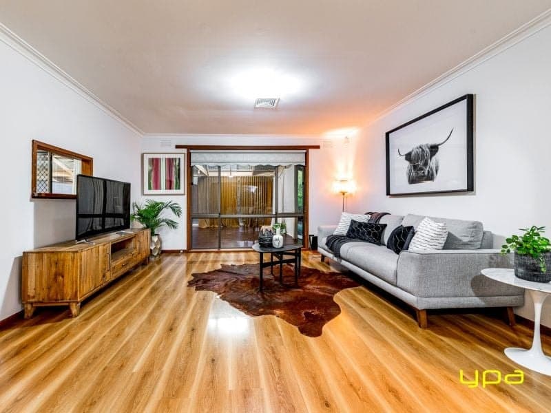 6 Marylyn Place, Cranbourne, Cranbourne - Thumbnail 4