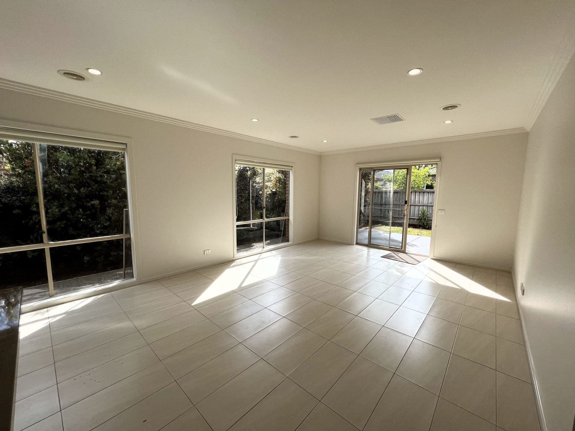 8 Brolin Terrace, CRANBOURNE NORTH, Cranbourne North - Image 1