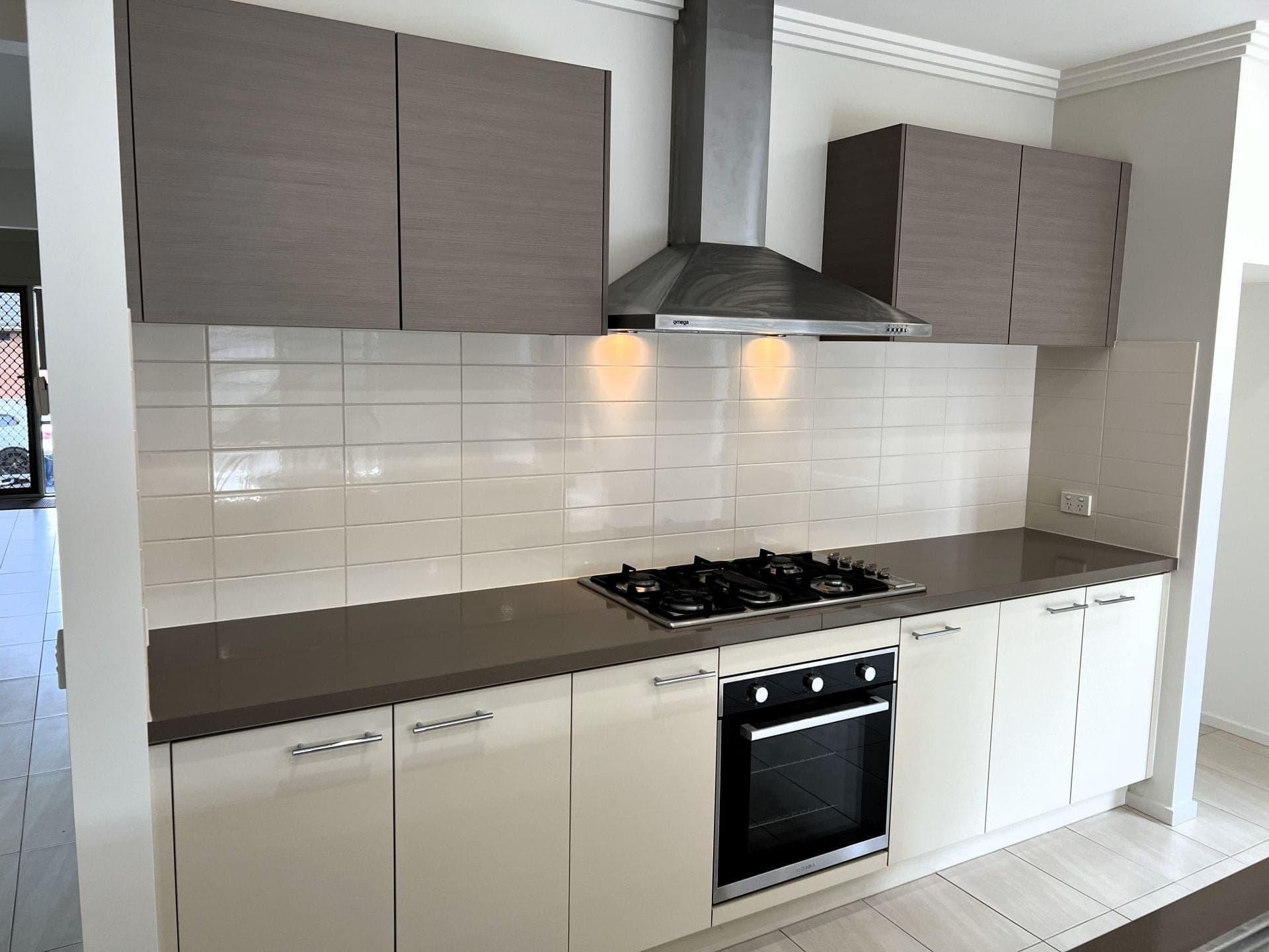 8 Brolin Terrace, CRANBOURNE NORTH, Cranbourne North - Thumbnail 3
