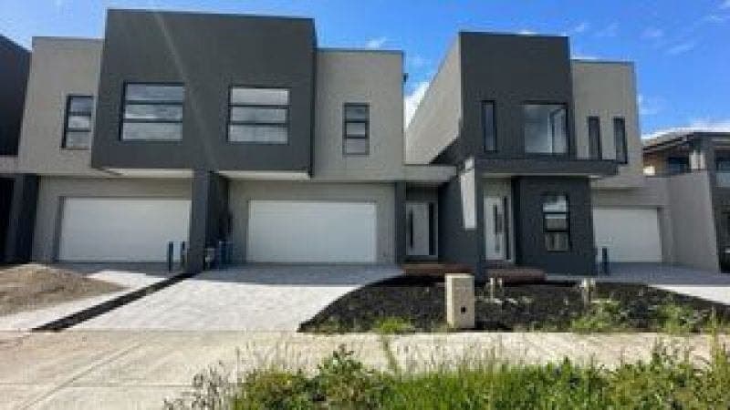 36 Omeara Crescent Cranbourne East VIC, Cranbourne East - Thumbnail 4