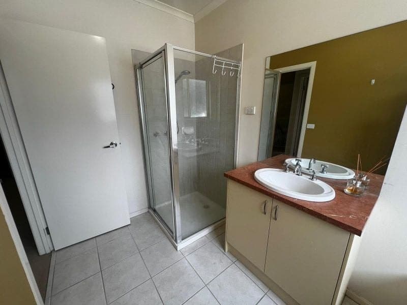 104 Paterson Drive, Lynbrook, Lynbrook - Thumbnail 5