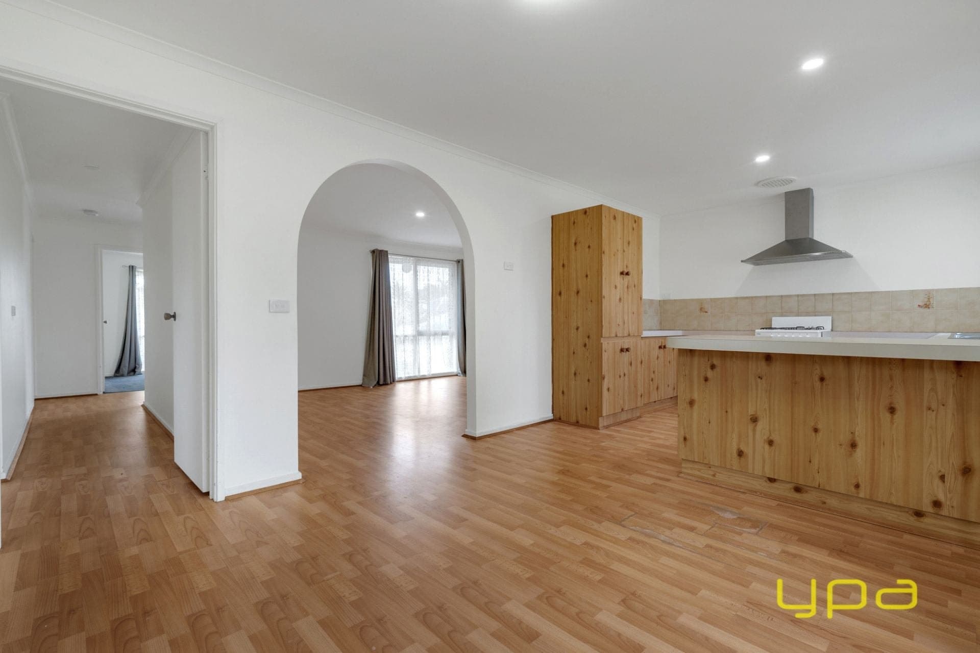 84 Gipps Crescent, Cranbourne North, Cranbourne North - Thumbnail 4