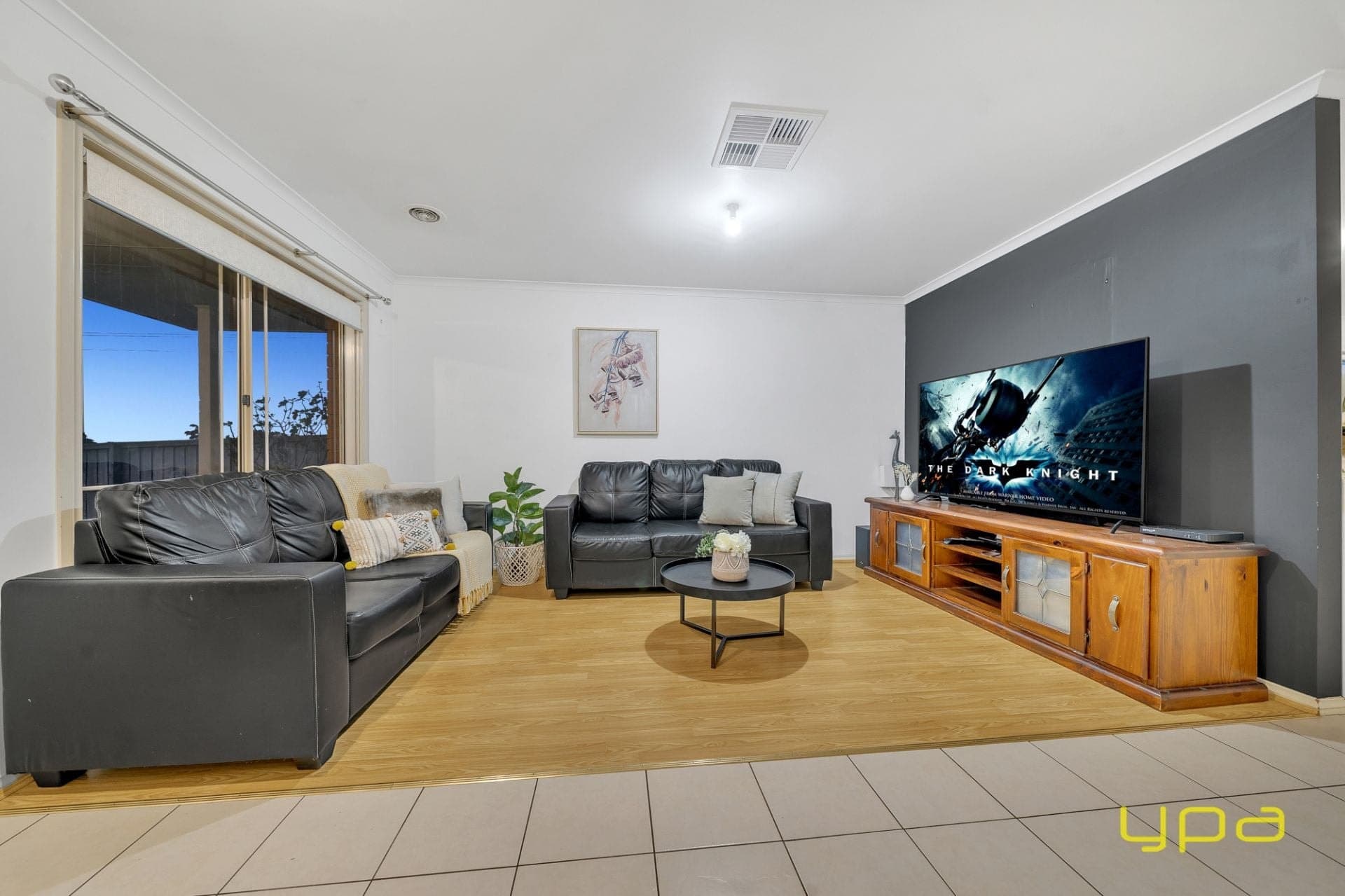 16 Karwarren Way, Cranbourne West, Cranbourne West - Thumbnail 2