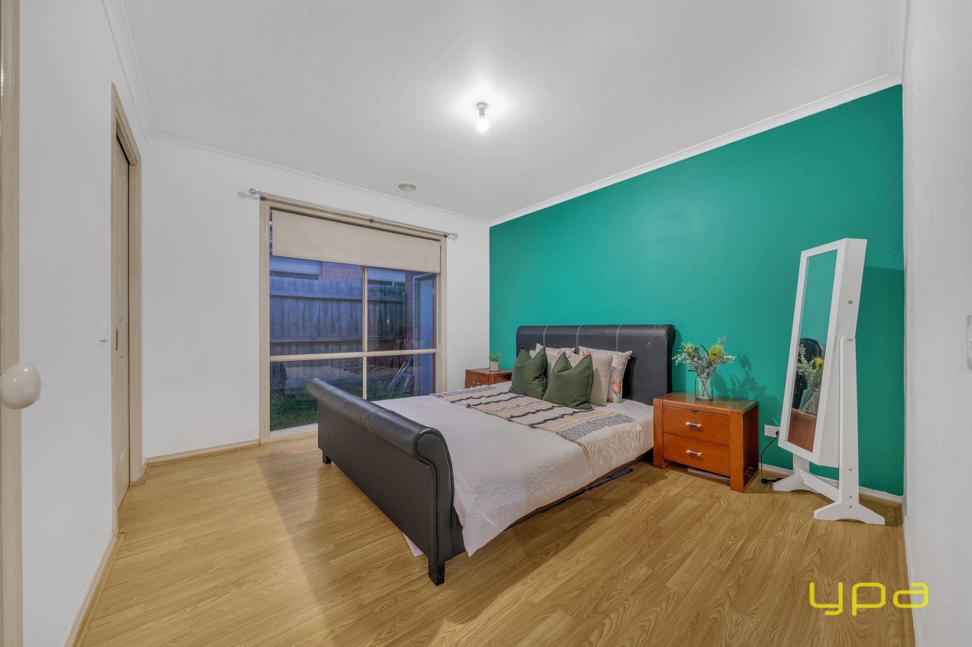 16 Karwarren Way, Cranbourne West, Cranbourne West - Thumbnail 7