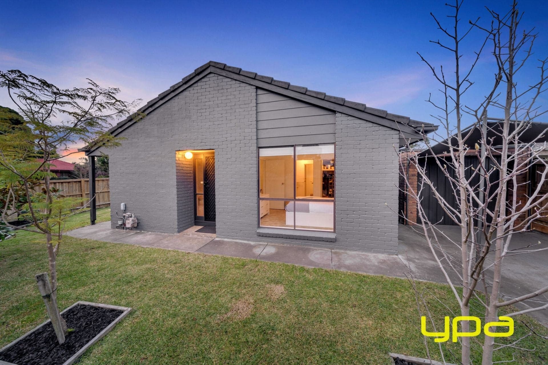 20 Blaxland Avenue Cranbourne North VIC, Cranbourne North - Thumbnail 2