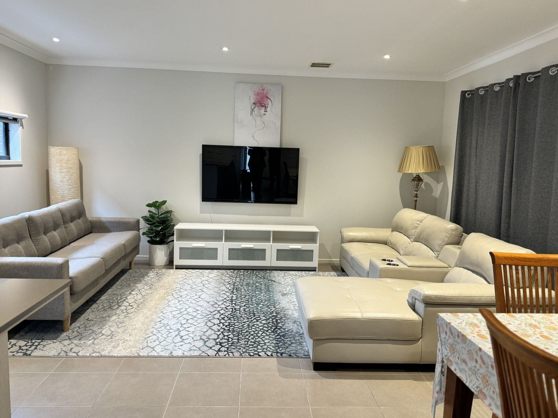 9 Heathland Circuit Cranbourne East VIC, Cranbourne East - Thumbnail 2