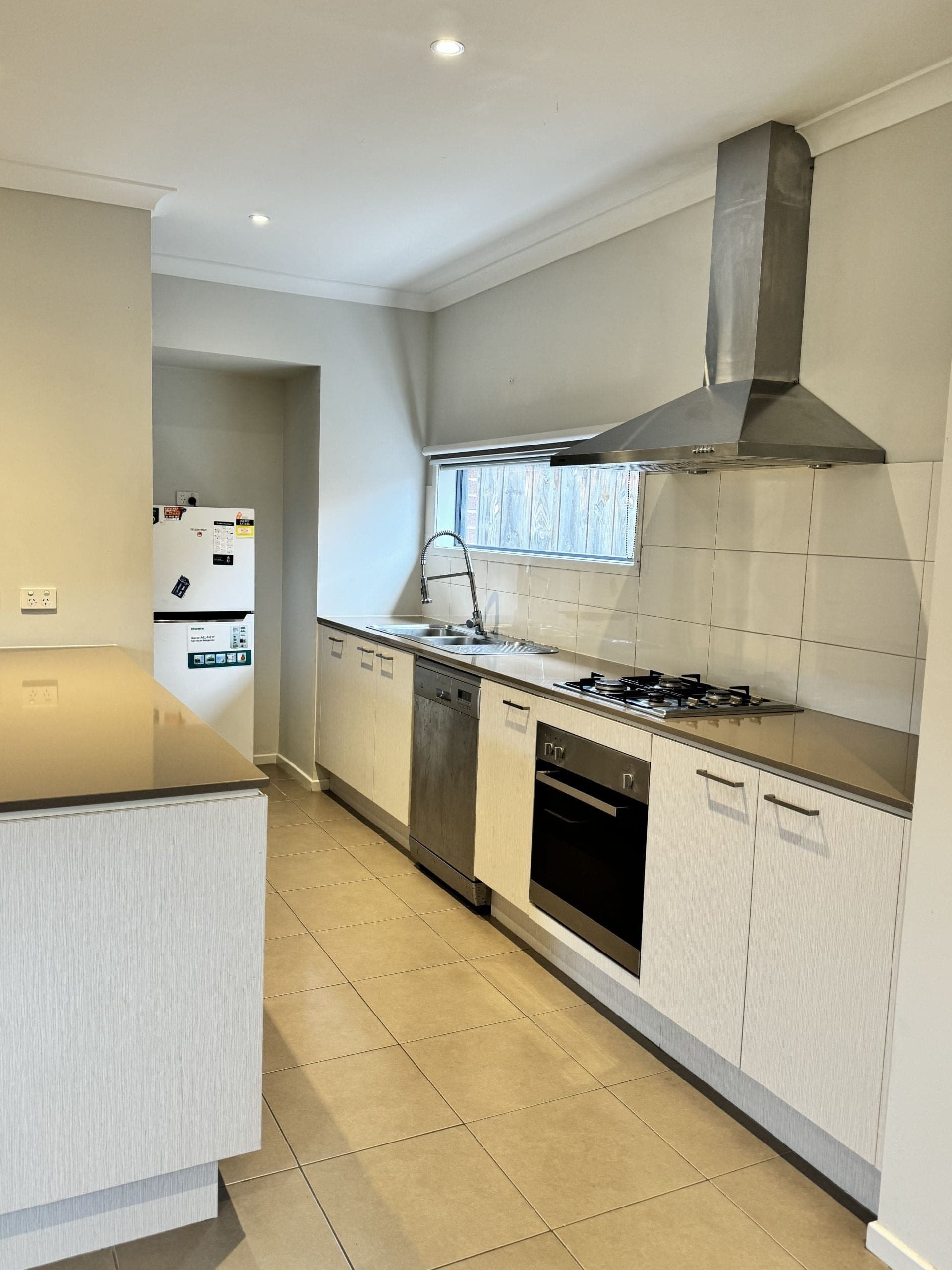 9 Heathland Circuit Cranbourne East VIC, Cranbourne East - Thumbnail 6
