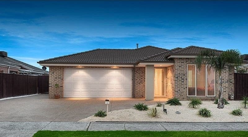17 Vanessa Circuit, Pakenham, Pakenham - Image 1