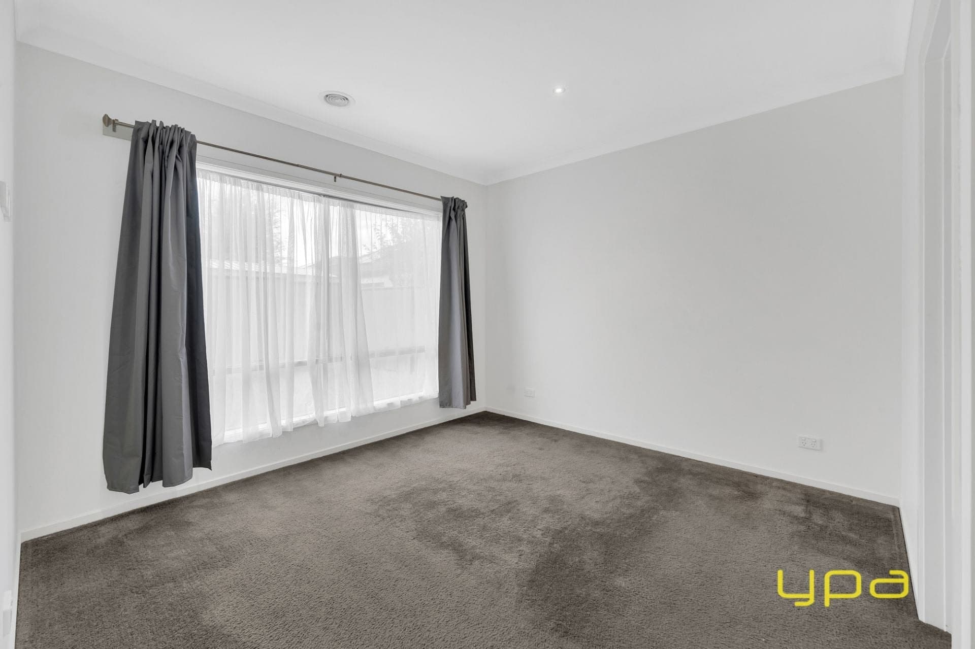 53 Selandra Boulevard, Clyde North, Clyde North - Thumbnail 2