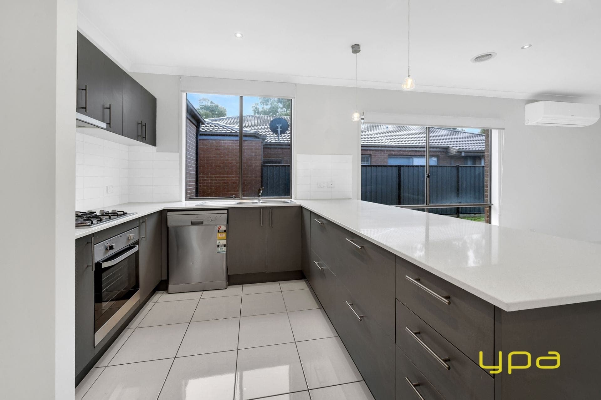 53 Selandra Boulevard, Clyde North, Clyde North - Thumbnail 4