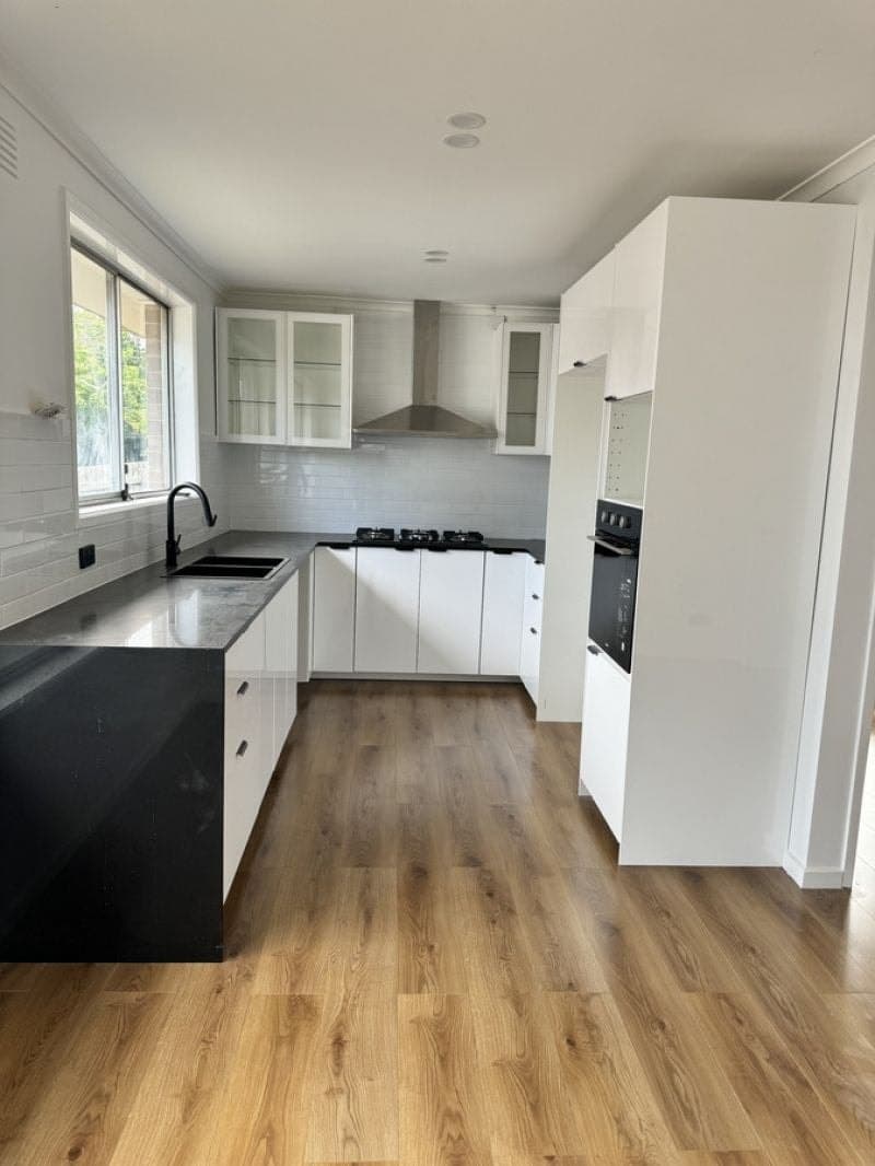 20 Sweet Gum Avenue Narre Warren VIC, Narre Warren - Thumbnail 2