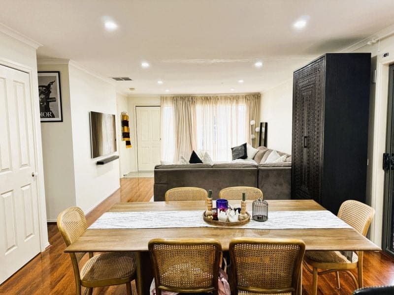 12 Nandaly Place Cranbourne West VIC, Cranbourne West - Image 1