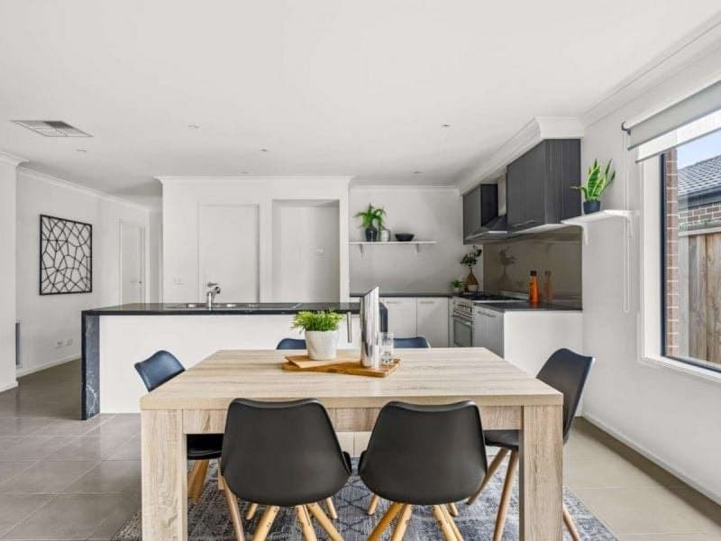 37 Mernoo Avenue, CLYDE NORTH, Clyde North - Thumbnail 5