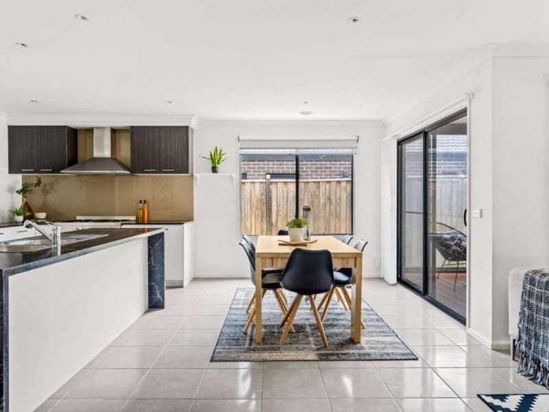 37 Mernoo Avenue, CLYDE NORTH, Clyde North - Thumbnail 6