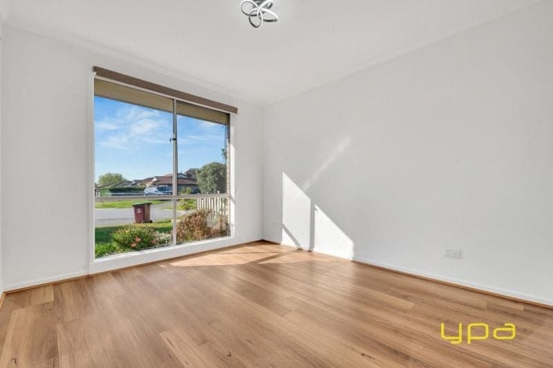 15 Natalie Court Cranbourne West VIC, Cranbourne West - Thumbnail 3