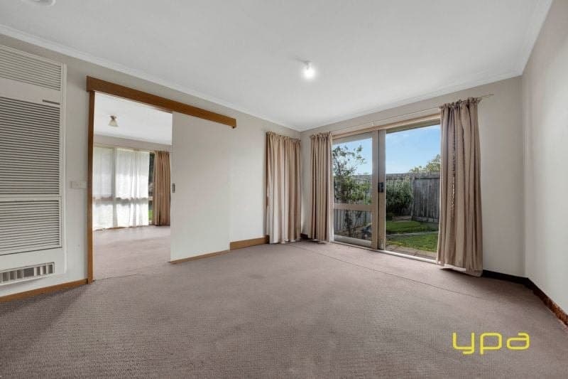 12 Candytuft Close, Cranbourne North, Cranbourne North - Thumbnail 2