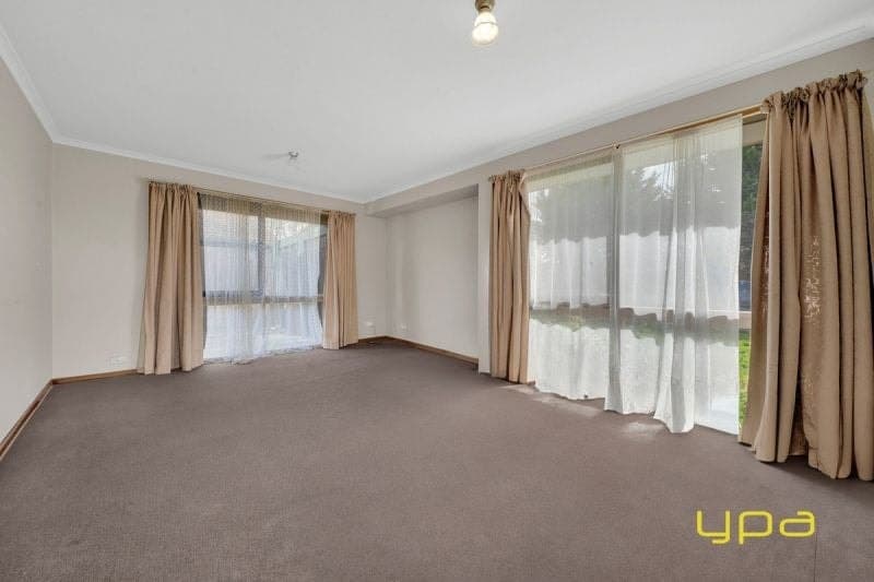 12 Candytuft Close, Cranbourne North, Cranbourne North - Thumbnail 3
