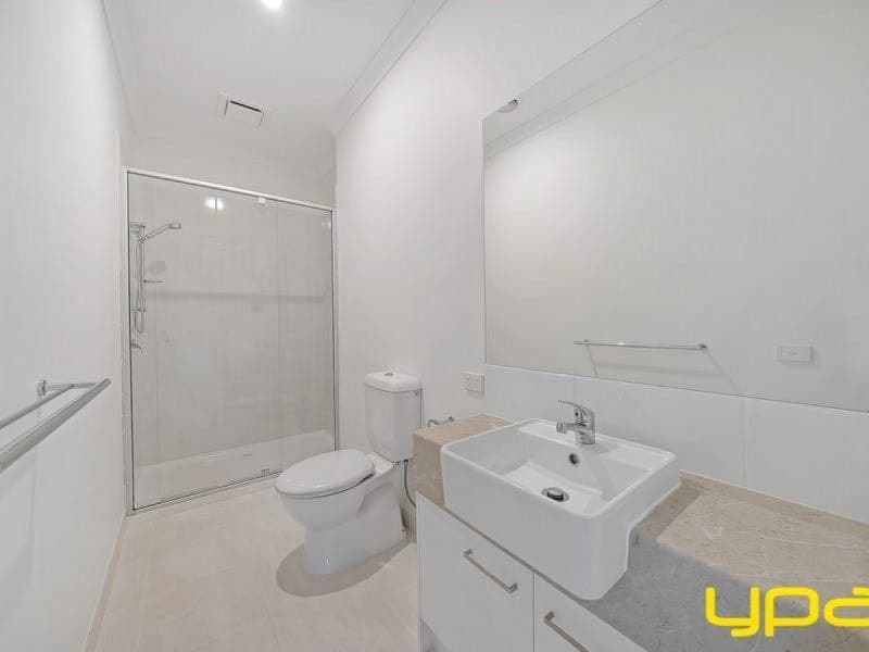 12 Caliche Place CRANBOURNE EAST VIC, Cranbourne East - Thumbnail 6