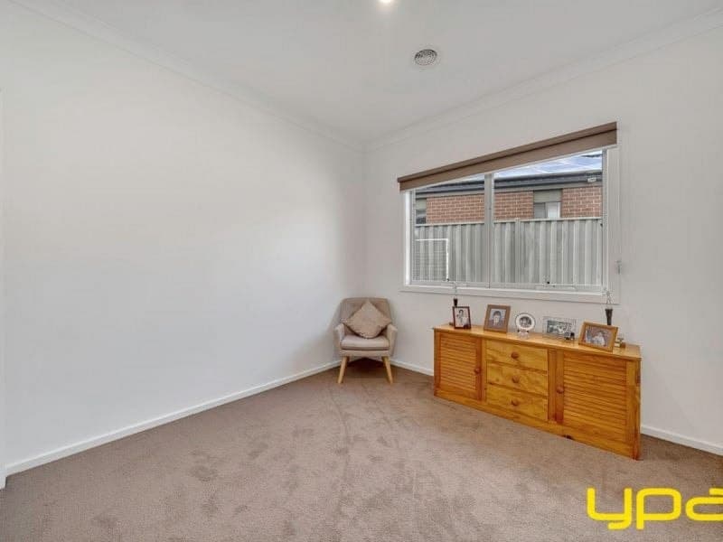 12 Caliche Place CRANBOURNE EAST VIC, Cranbourne East - Thumbnail 8