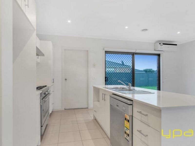 45 Syme Road, PAKENHAM, Pakenham - Thumbnail 8