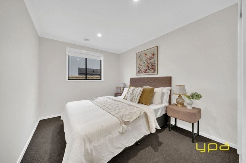 23 Champion Street Clyde North VIC, Clyde North - Thumbnail 5
