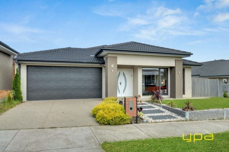 8 Verdant Drive, Clyde North, Clyde North - Thumbnail 2