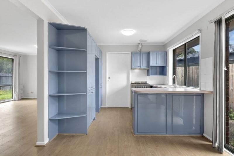 52 Willora Crescent, Cranbourne West, Cranbourne West - Thumbnail 2