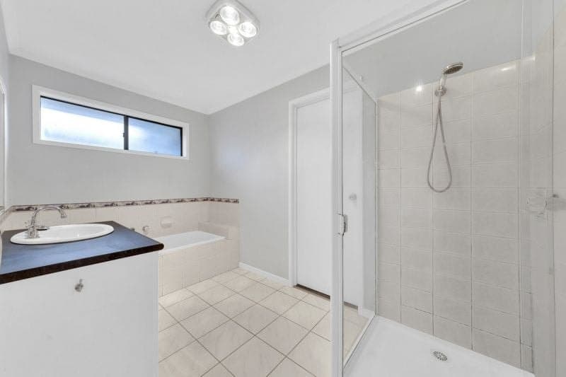 52 Willora Crescent, Cranbourne West, Cranbourne West - Thumbnail 6