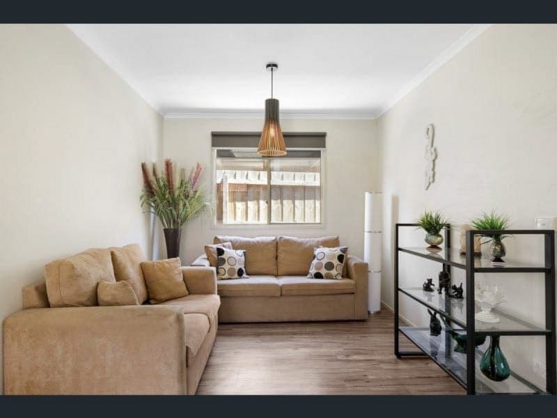 7 Friendship Close, Cranbourne West, Cranbourne West - Thumbnail 2