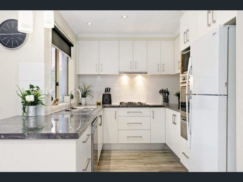 7 Friendship Close, Cranbourne West, Cranbourne West - Thumbnail 4